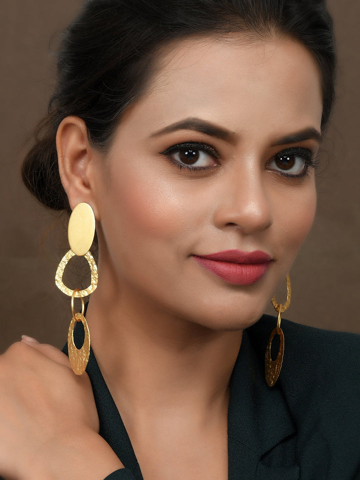 Dastoor Light Stylish Earring