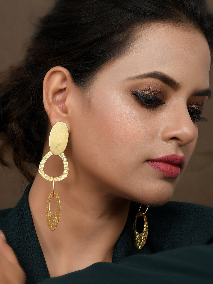 Dastoor Light Stylish Earring