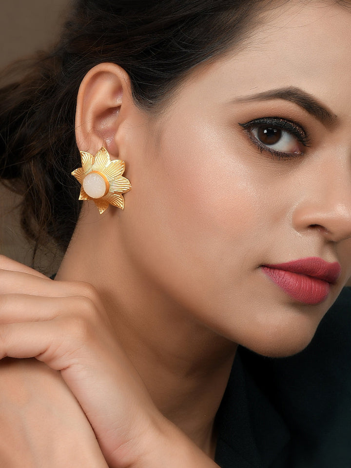 Dastoor Carvin Stone Earring