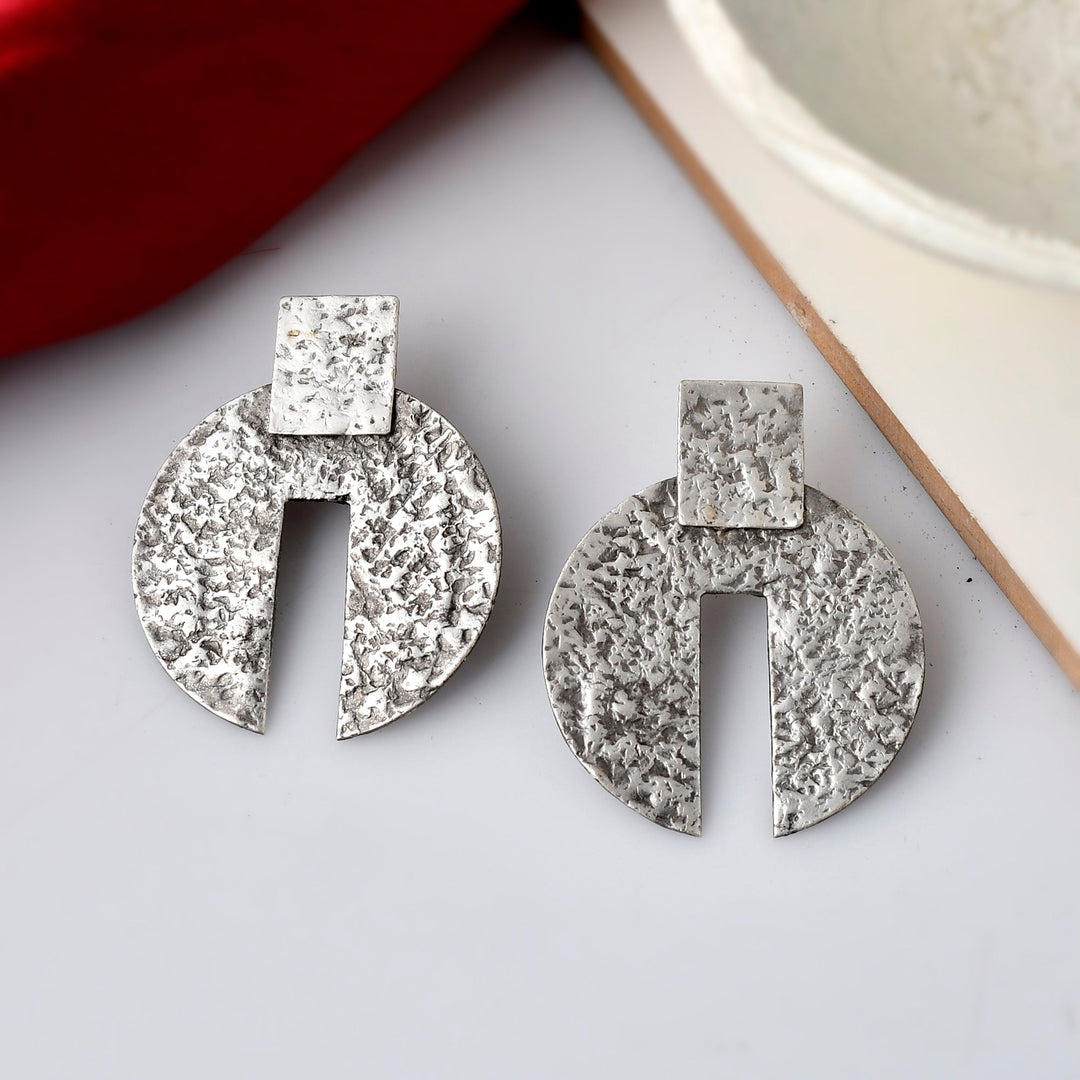 Dastoor Oxodise Light Earring