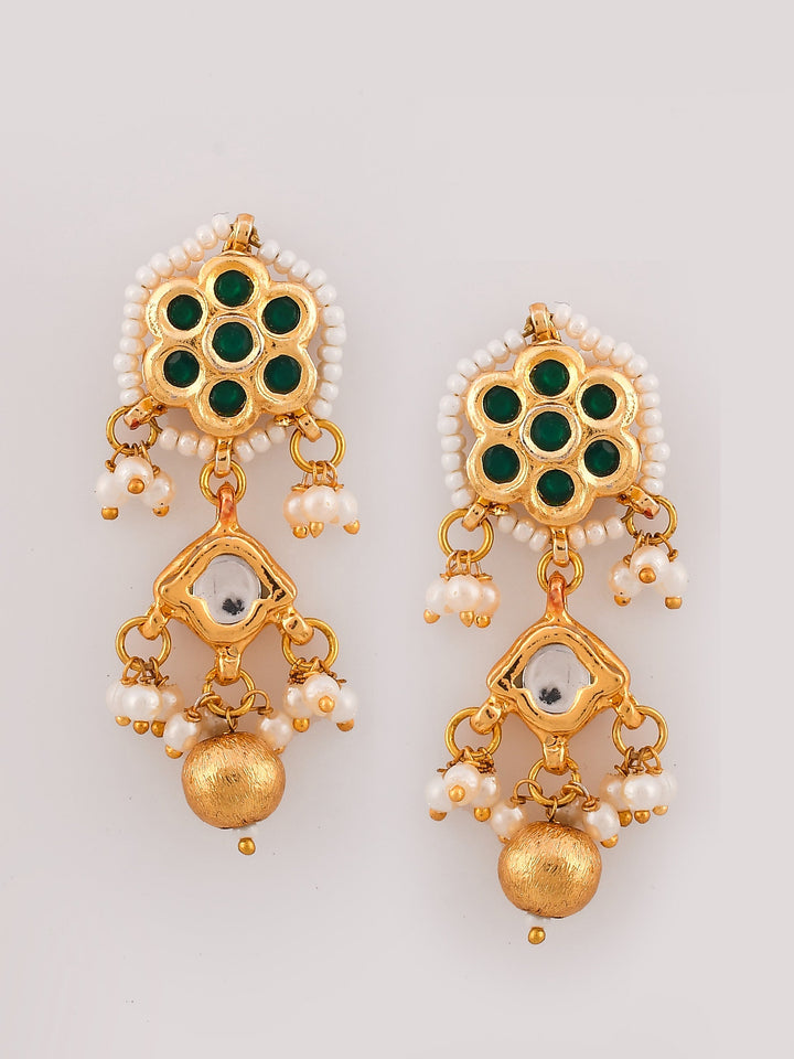 Gold-Plated White Kundan Studded  Beaded Jewellery Set