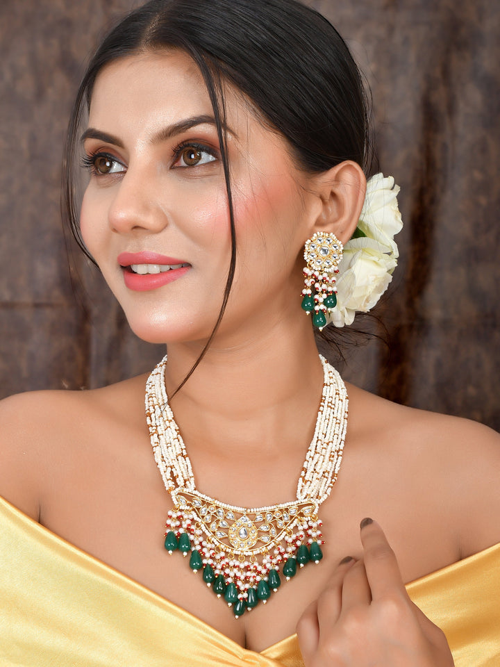 Handcrafted Kundan Ethereal Beauty Necklace Set