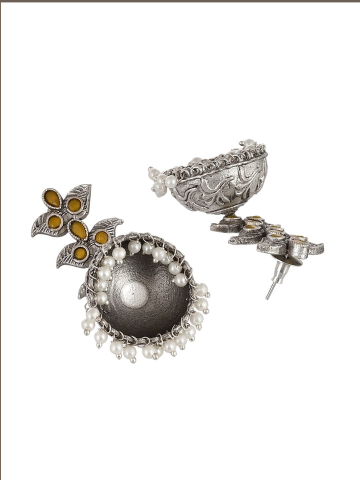 Sunny Silver Spirals