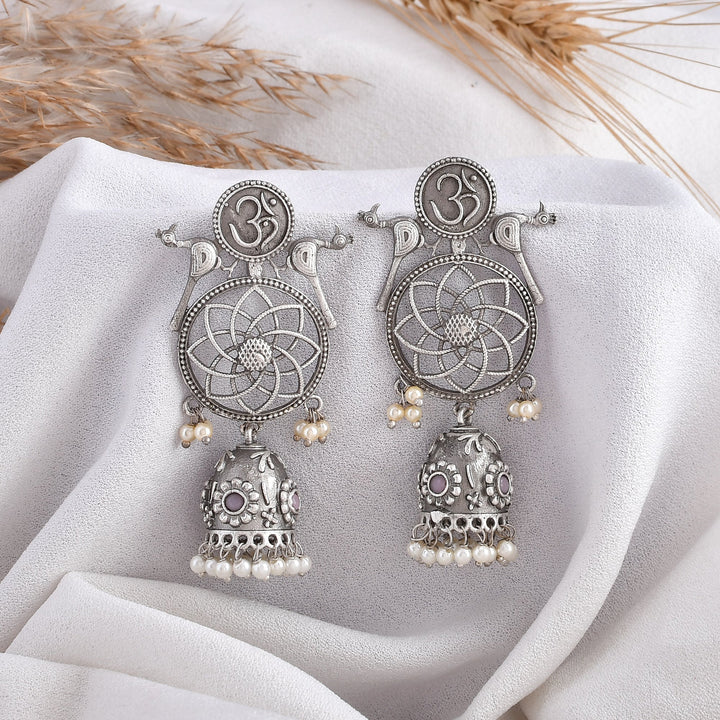 Radiant Silver Gleam