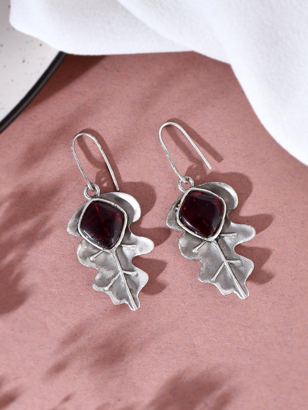 Maroon Majesty Drops