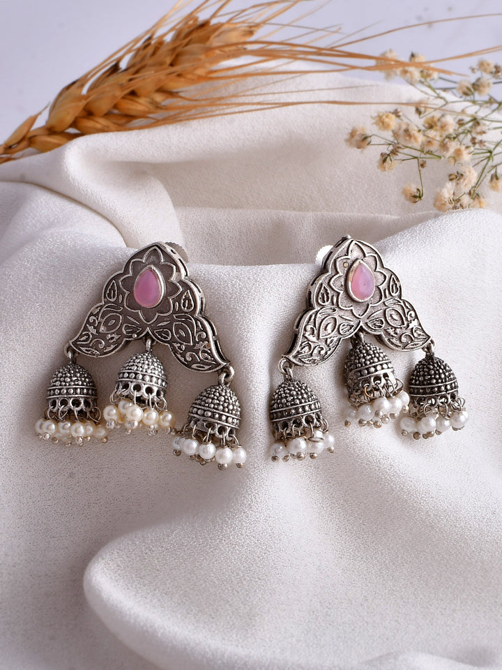Vintage Vibes Earring