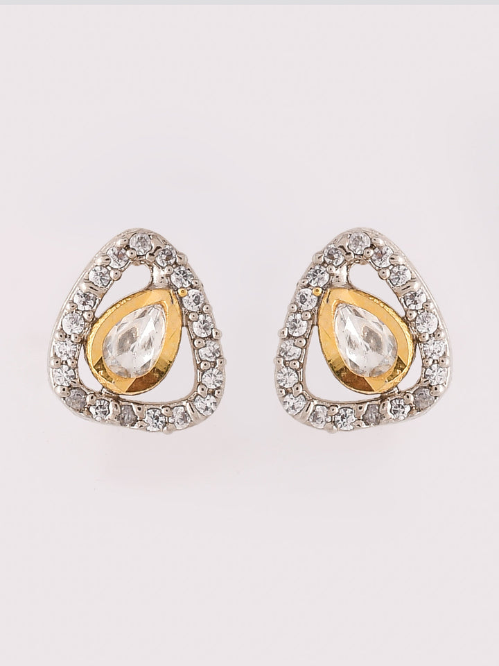 A captivating Polki set with a delicate design