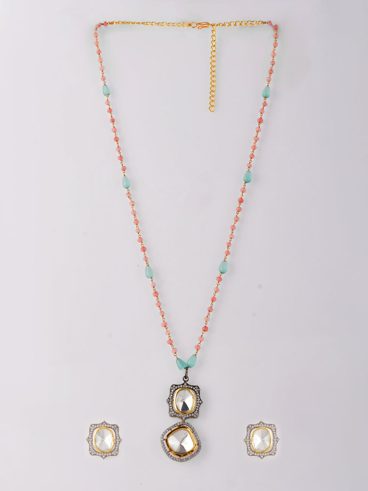 An exquisite Polki set that embodies timeless beauty,