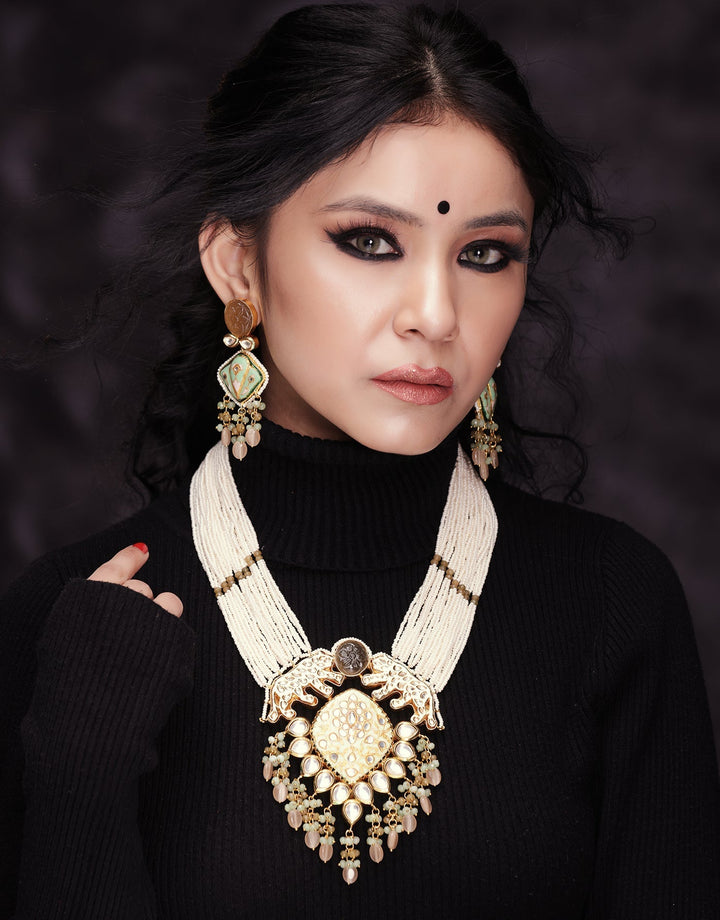 Dastoor Fantastic Pearl Necklace Set