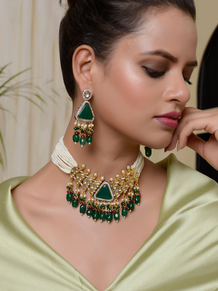 Green Kundan-Studded  Beaded Jewellery Set