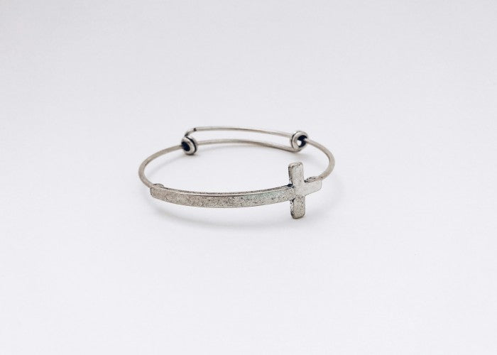 DastoorJewels' Captivating Bracelet Designs for Women