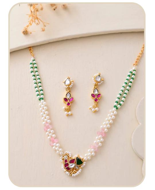 Royal Pacchi Kundan