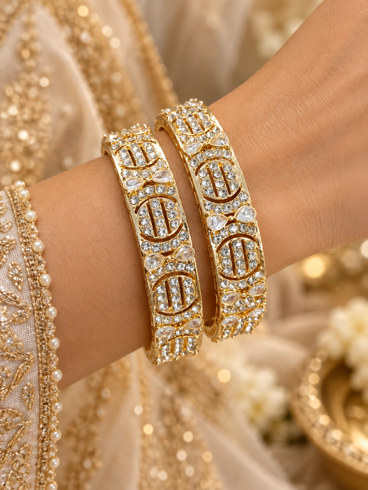 Circular Lattice Kundan Antique Gold Bangle Set