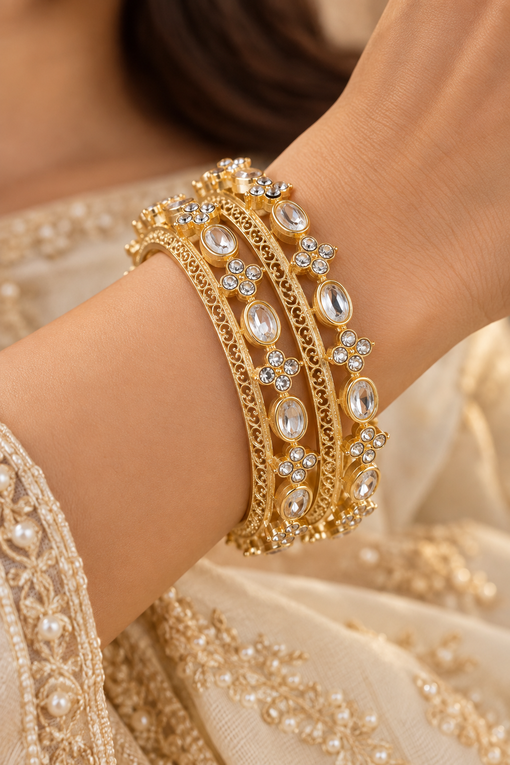 Delicate Oval Kundan Filigree Gold Bangle Set