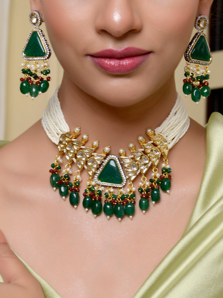 Green Kundan-Studded  Beaded Jewellery Set