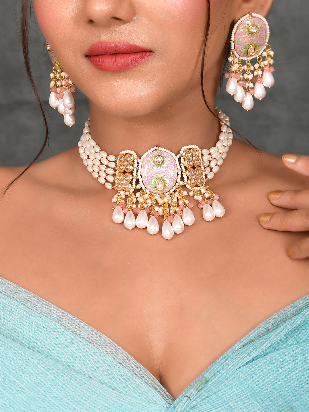 Royalty Kundan Elegance Choker Necklace Set
