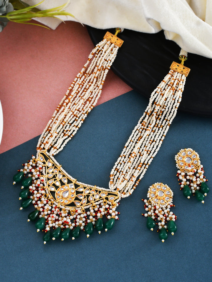 Handcrafted Kundan Ethereal Beauty Necklace Set