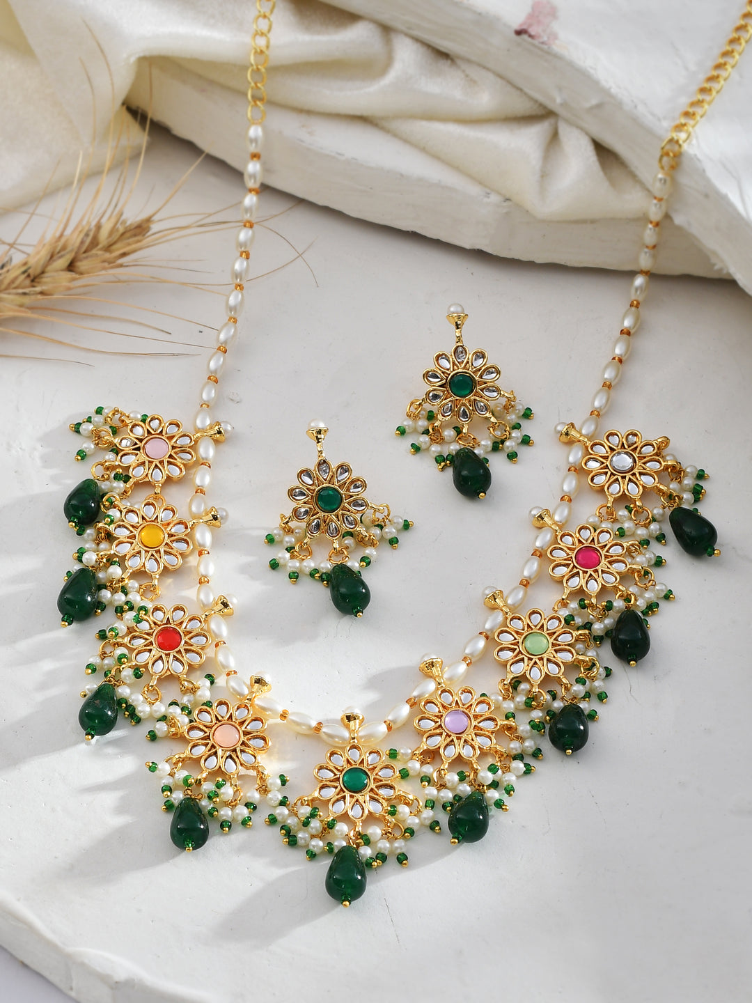 Handcrafted Kundan Opulent Charm Necklace set