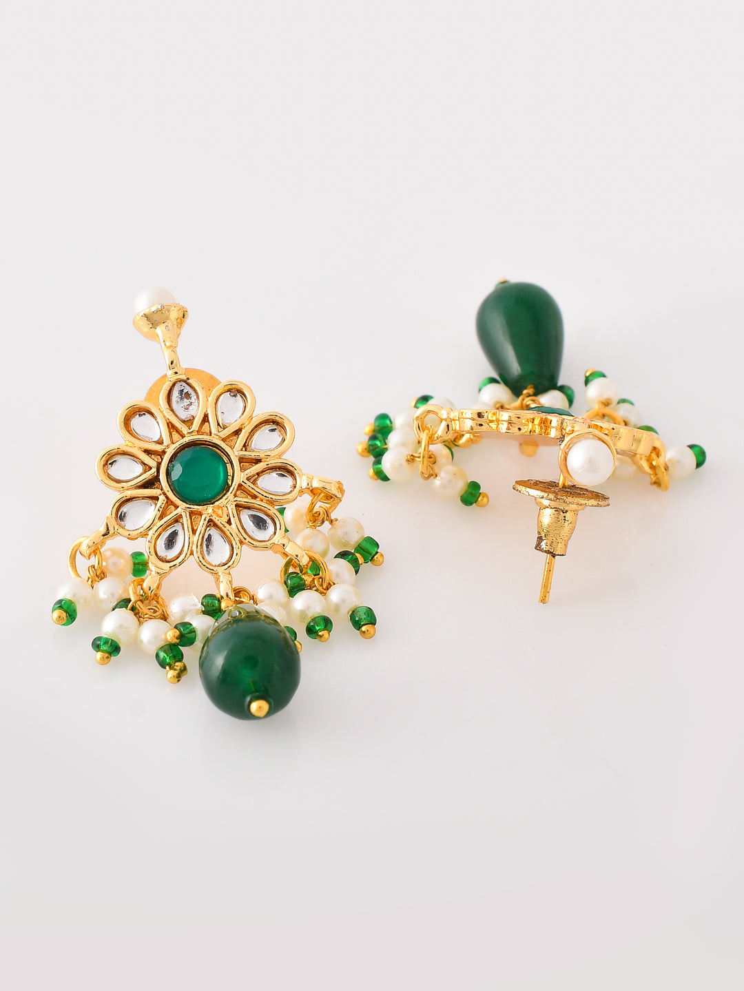 Handcrafted Kundan Opulent Charm Necklace set