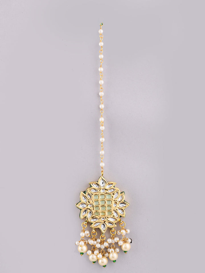 Regal Kundan Embellishments