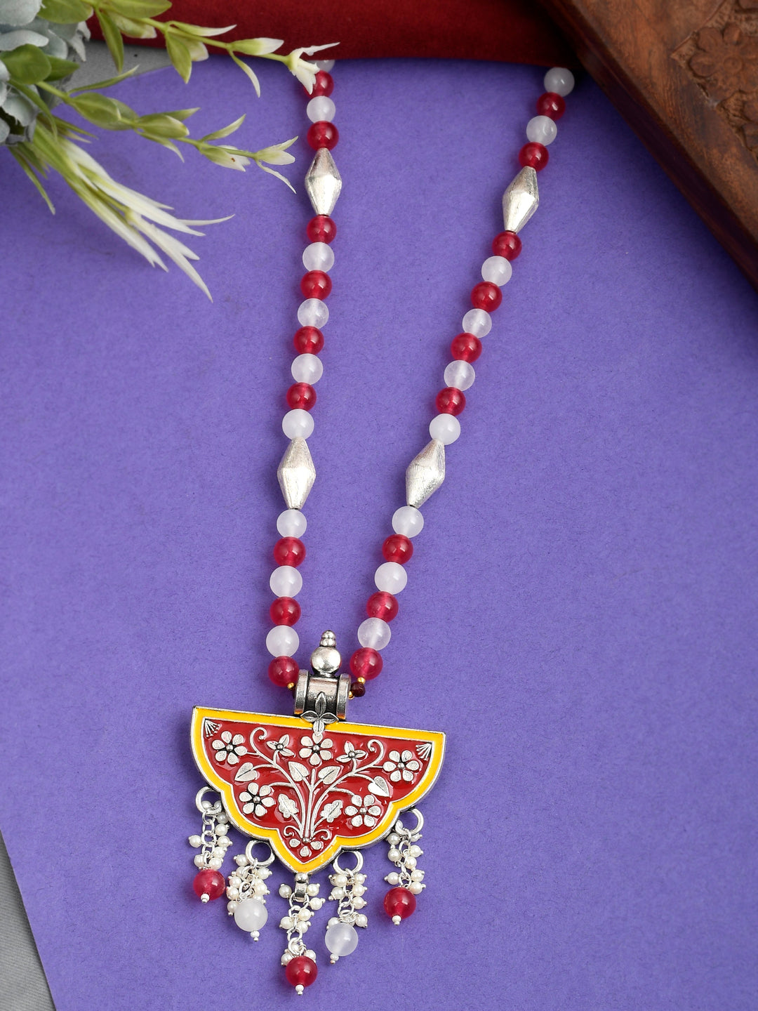 Dastoor Silver-Toned  White Brass Silver-Plated Necklace