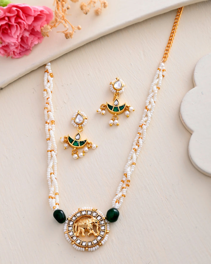 Jadau Pachhi kundan Choker Necklace set