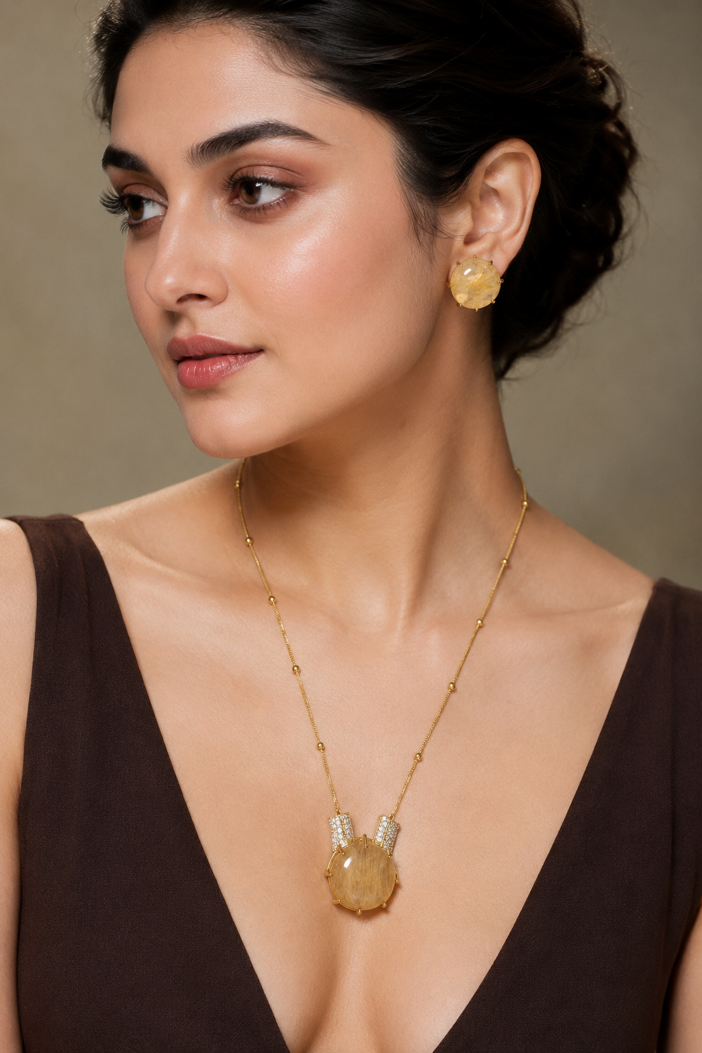 Golden Stone Pendant Set