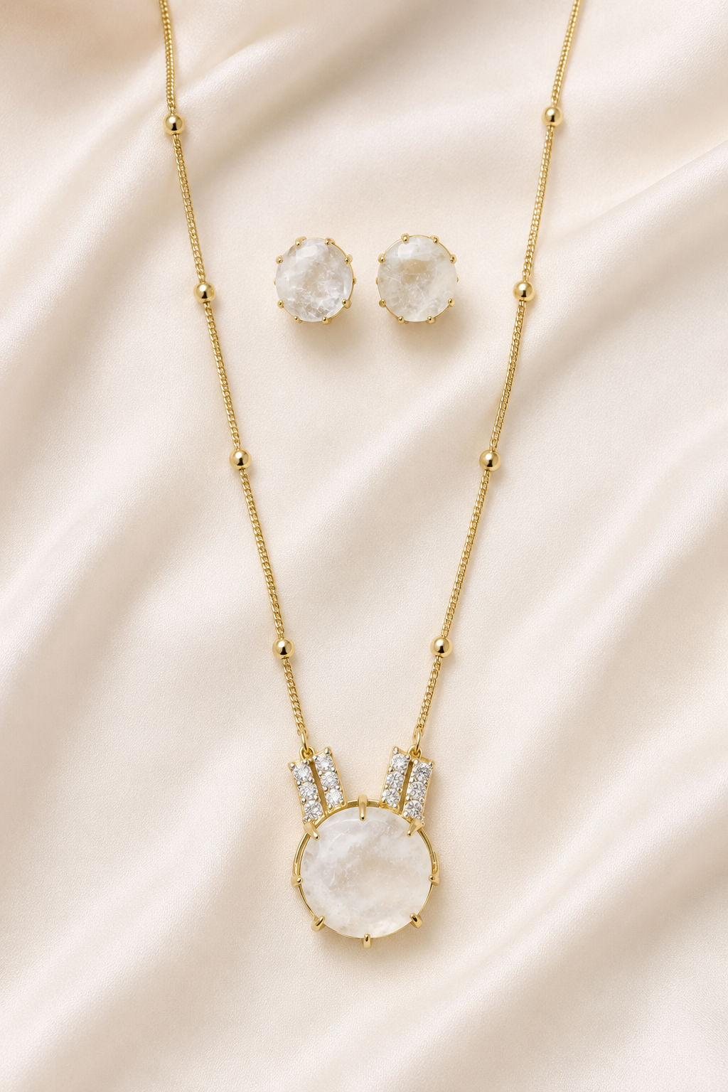Golden Stone Pendant Set
