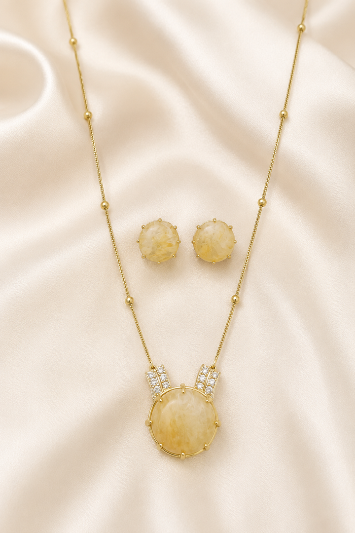Golden Stone Pendant Set