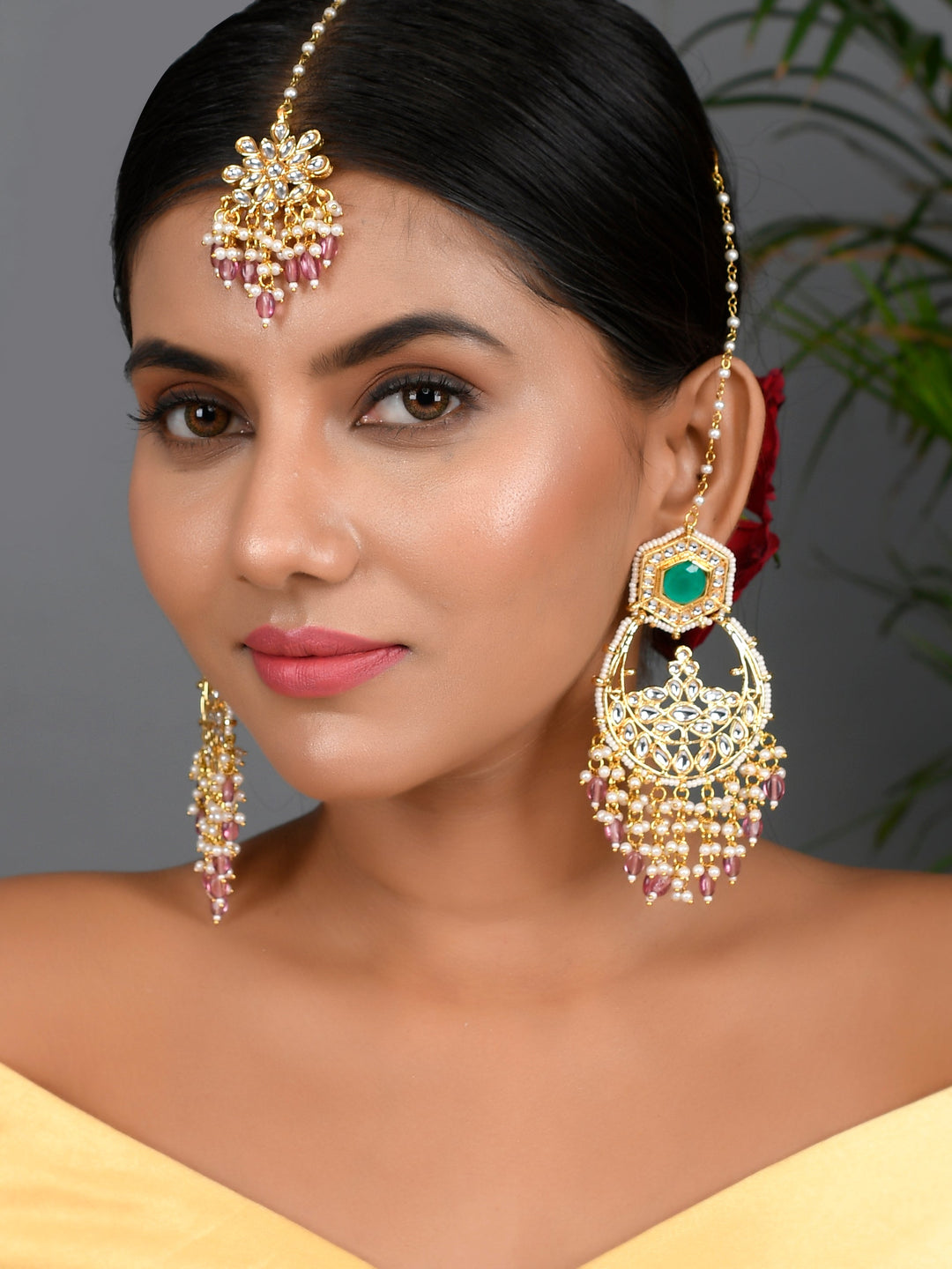 Mangtikka Earring set