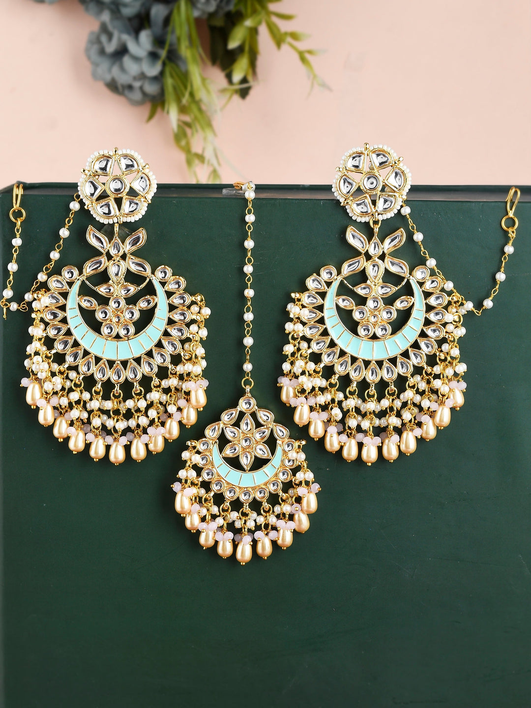 Mangtikka Earring set