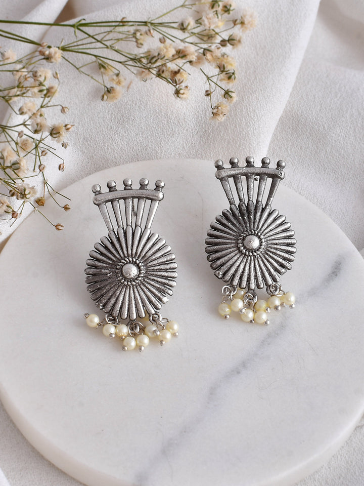 Regal Dangles