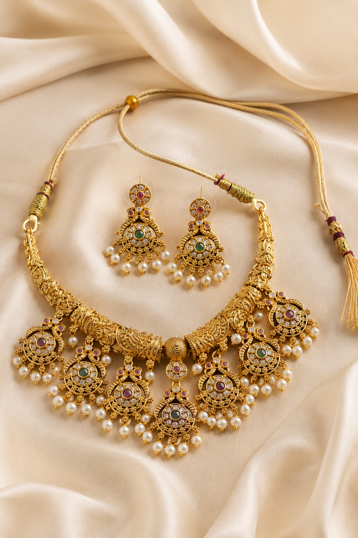 Antique Gold Chandbali Necklace Set