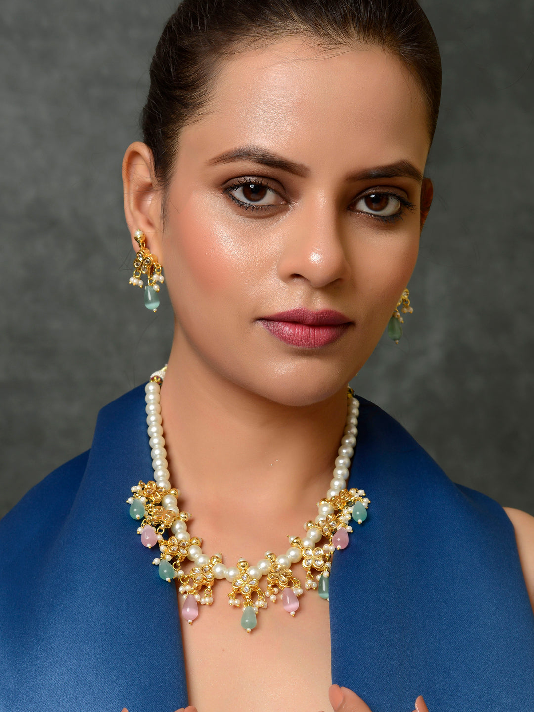 Dastoor Brass-Plated Gold-Toned Kundan-Studded  Pearl Beaded Jewellery Set