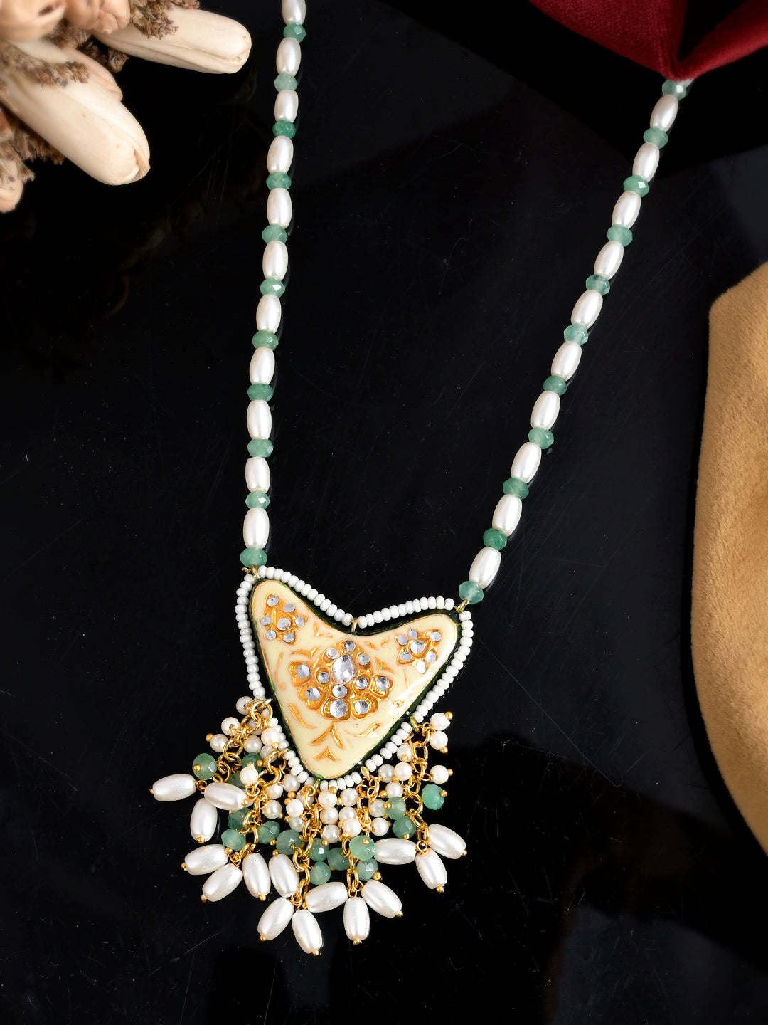 Gilded Glamour Kundan Necklace Set