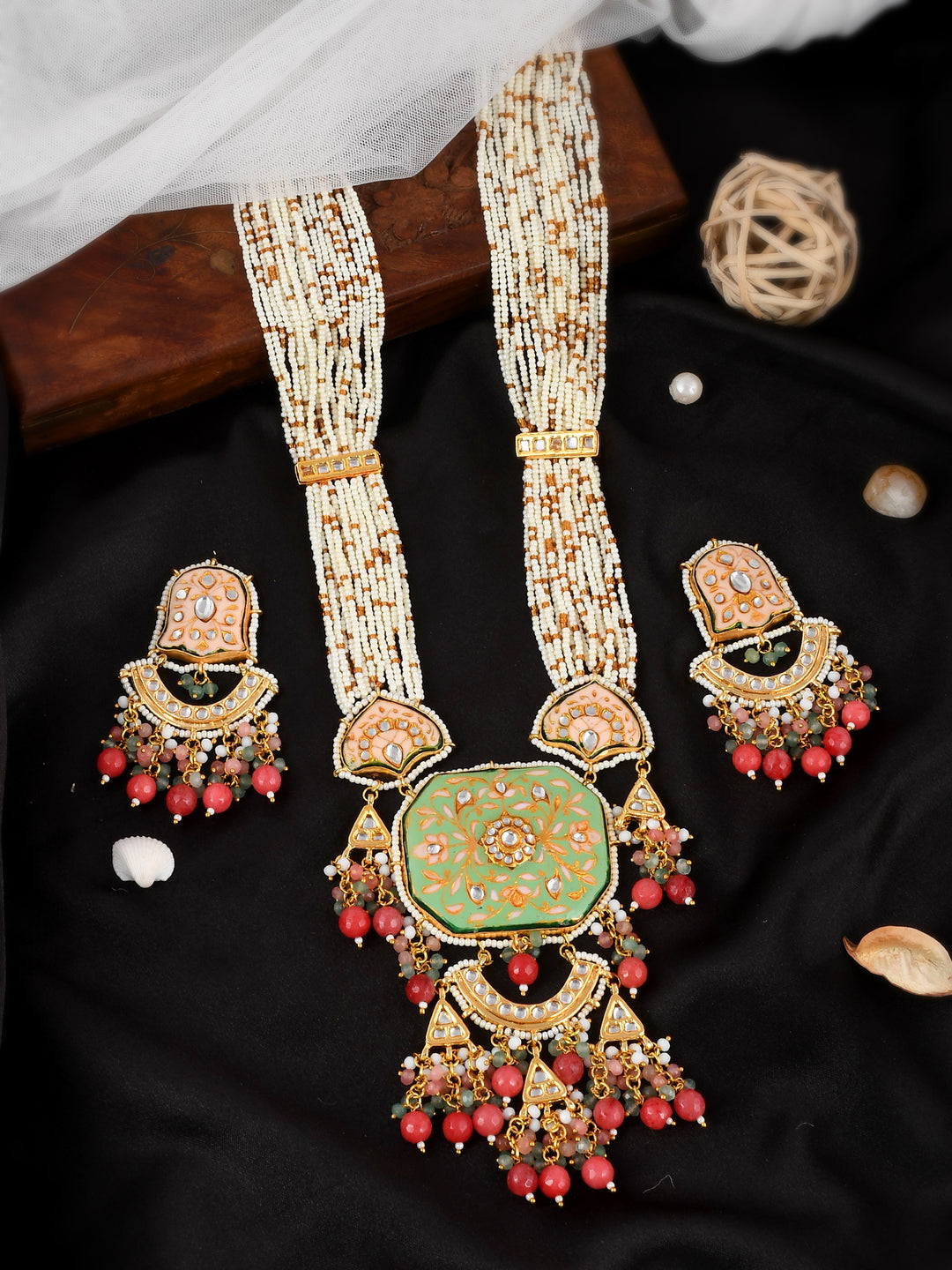 Dastoor Promiscuous Handmade such Fine Necklace Set