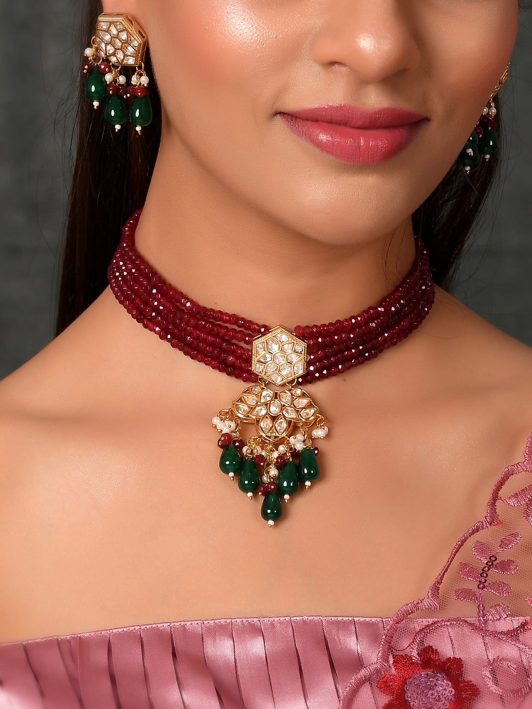 Dastoor Women Gold-Plated Red Kundan-Studded Jewellery Set